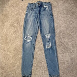 American Eagle Trendy Distressed Skinny Jeans in Light Blue